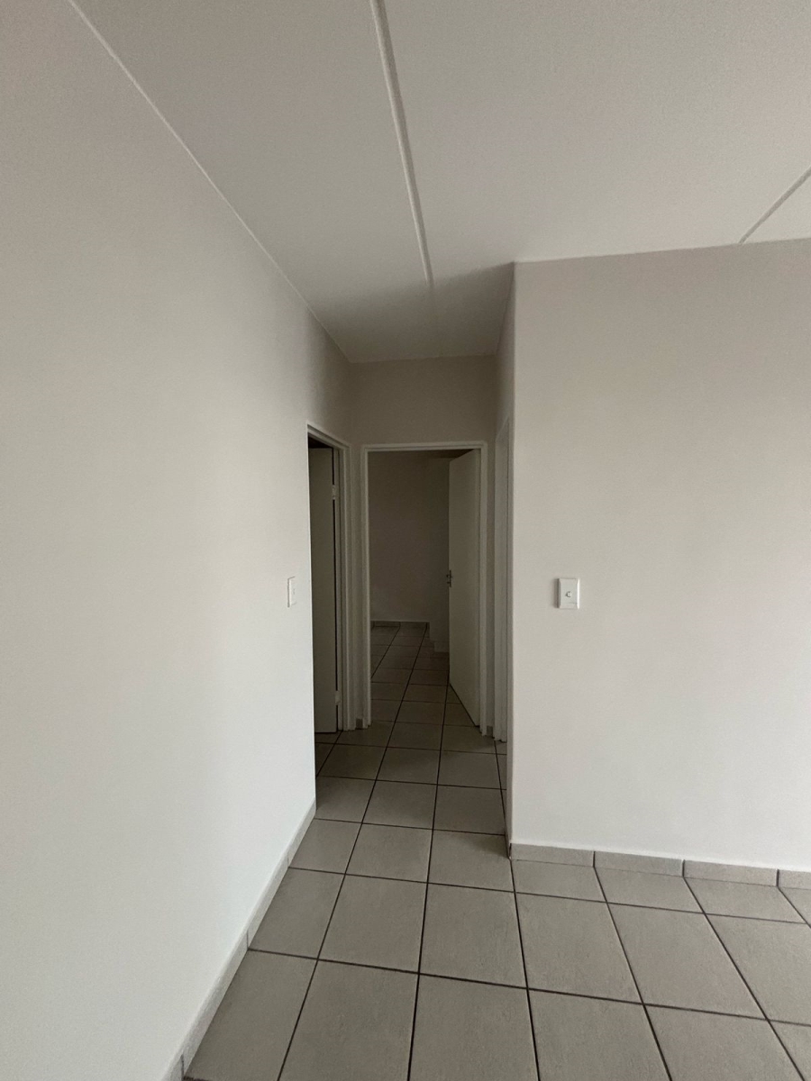 To Let 2 Bedroom Property for Rent in Glenhaven Western Cape